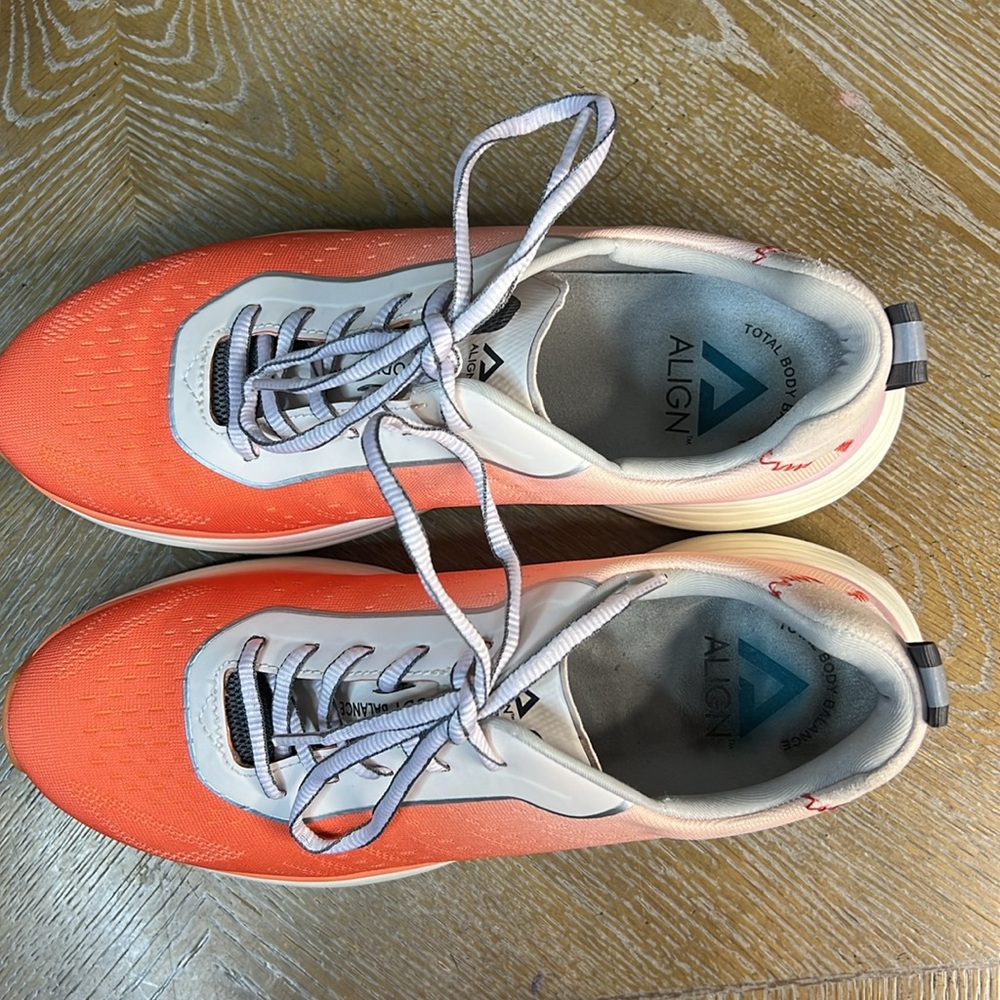 ALIGN Trixie Coral Ombré Nurse Hospital Sneaker 9.5 - Picture 6 of 11